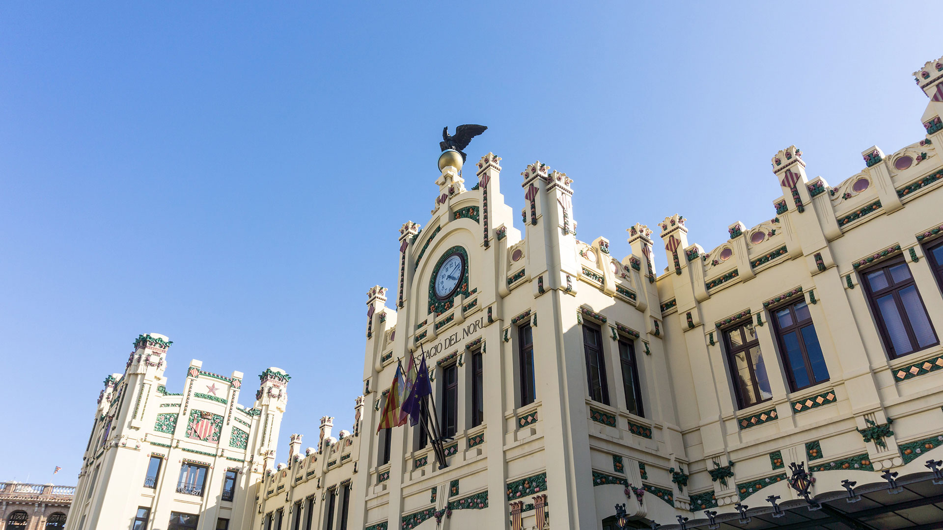 contacta con nosotros